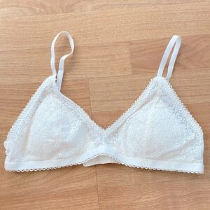 NWT Gilly Hicks White Lace Bralette